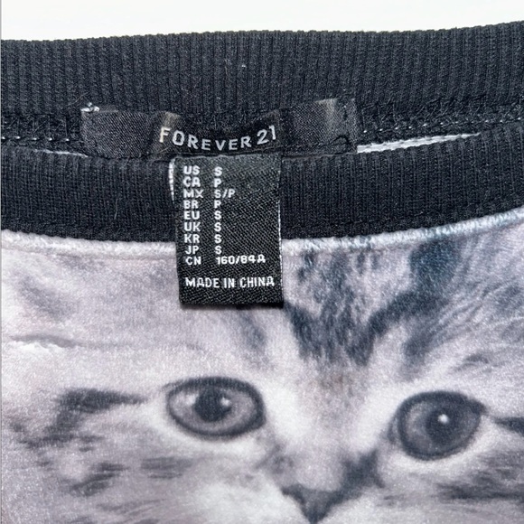 Sweater - Picture 2 of 3